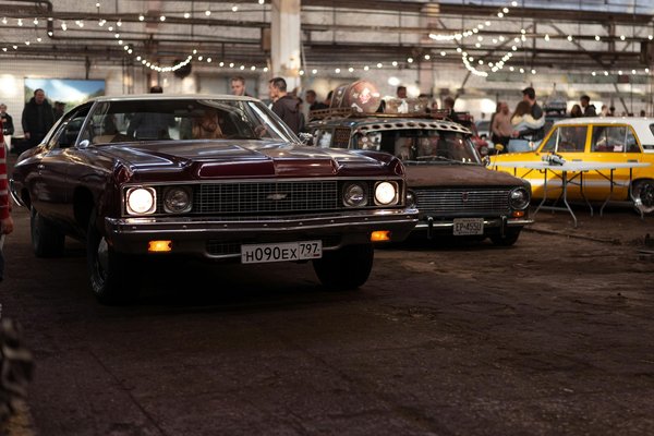 Discover top uk craftsmen for tailor-made wedding shoe designs